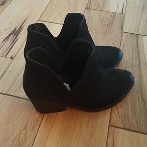 Steve Madden booties